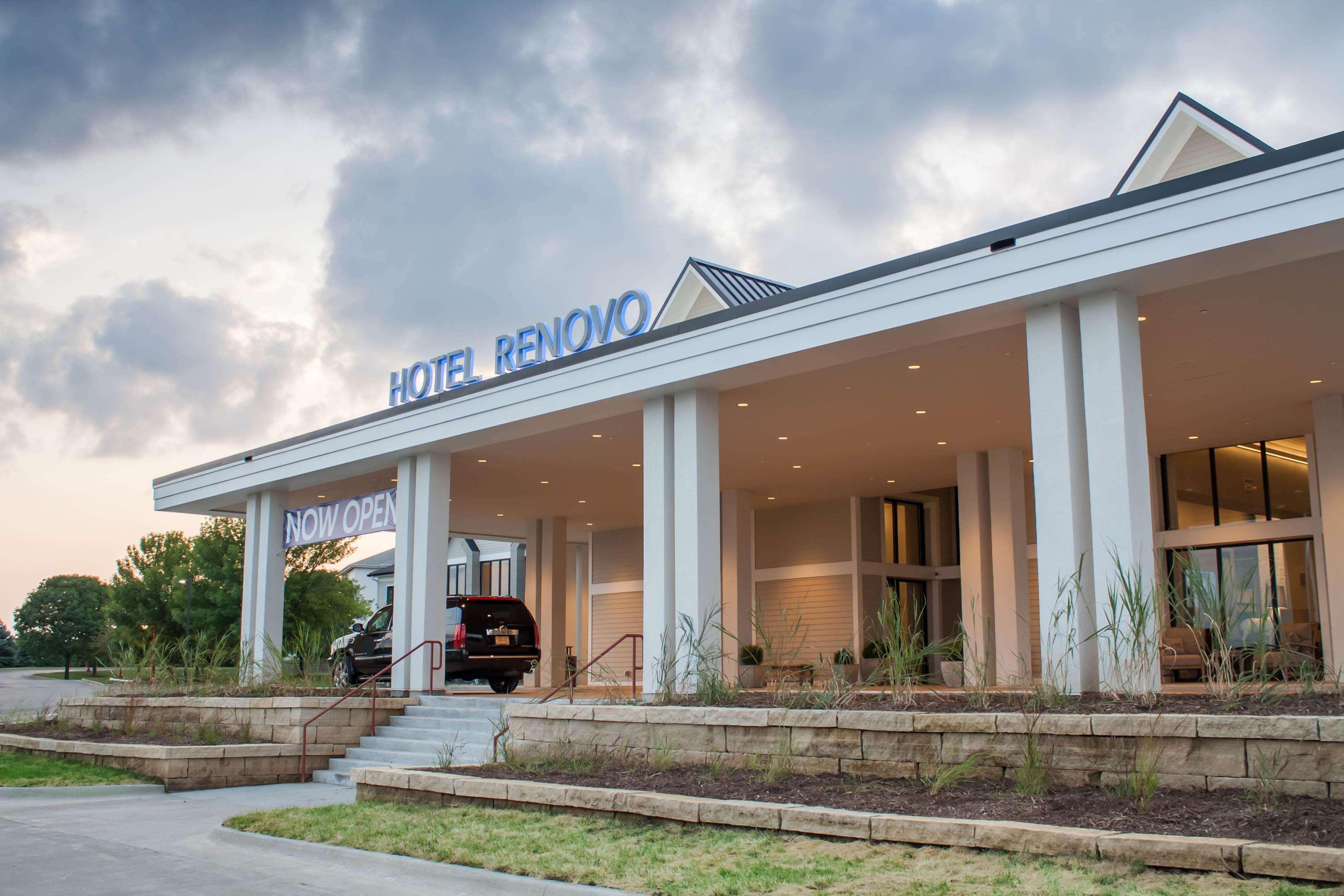 Hotel Renovo Des Moines Urbandale,Tapestry Collection Hilton Exterior photo